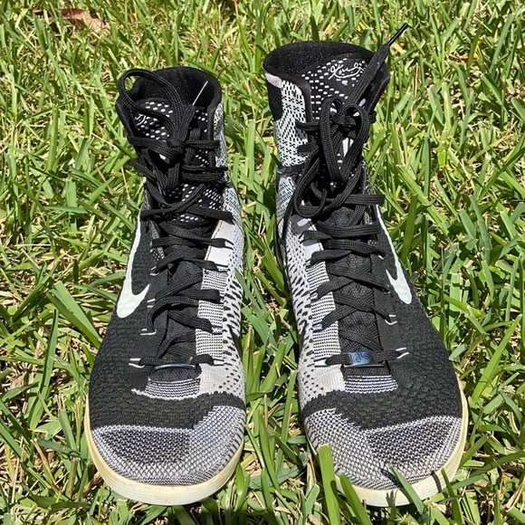 Nike Kobe Bryant 9th High Top Tennis Shoes, 11